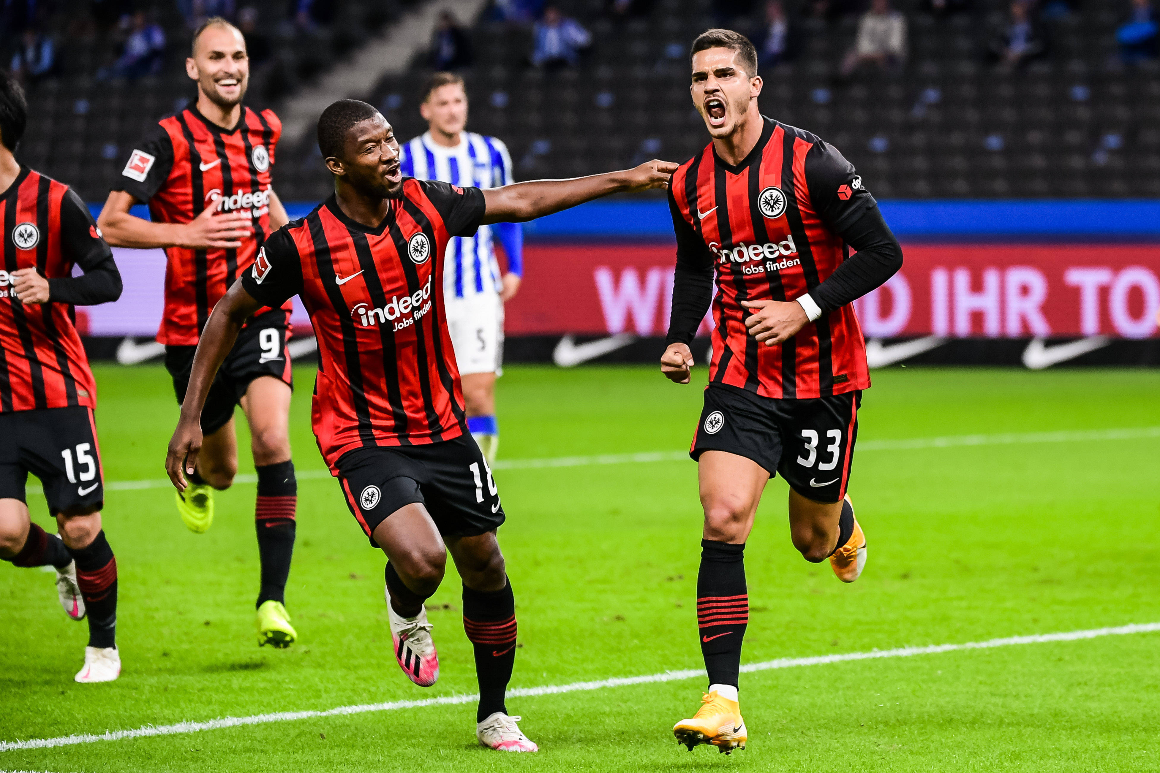 app下载-里昂发布备战花絮；国际比赛日外线爆发；德国杯任务艰巨；赛程密集仍需轮换(非洲塞纳里昂共和国)